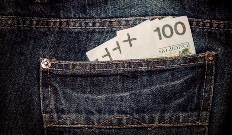 uszkodzony banknot wymiana