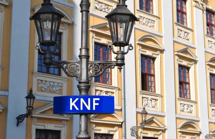 komisja nadzoru finansowego zadania