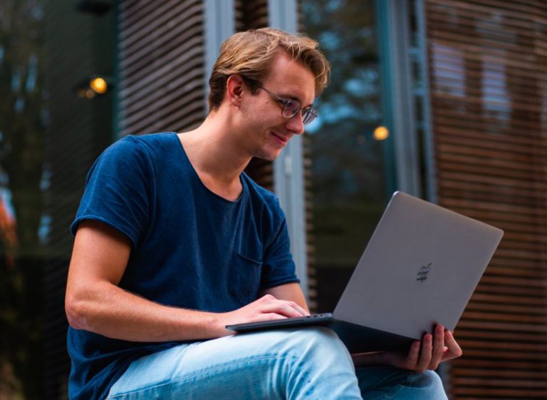 Poradniki ile kosztuje przelew natychmiastowy